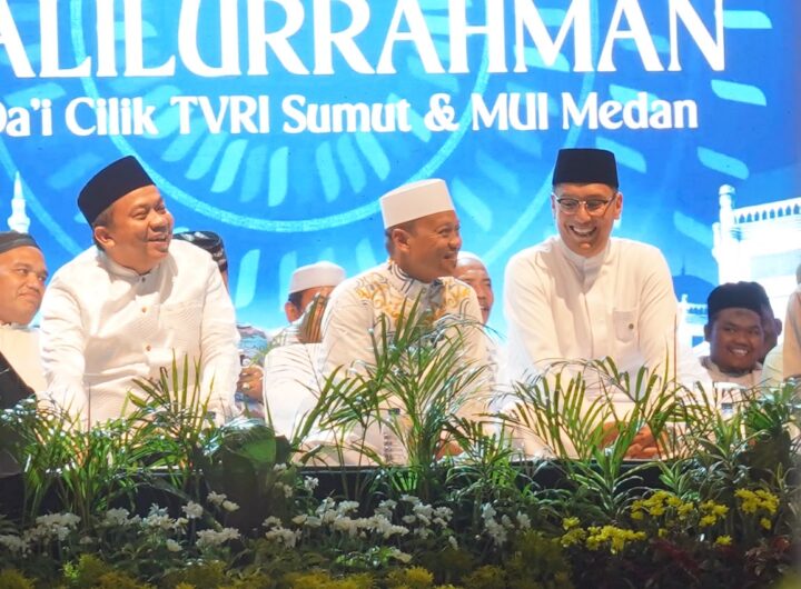 Peringati Maulid Nabi di Stadion Teladan, Rico Waas Ajak Bangun Medan Bersama