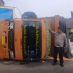 Kecelakaan Beruntun di Sibolangit Diduga Rem Blong, 4 Rumah dan 1 Sekolah Rusak