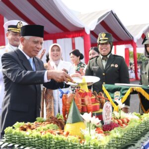 Wagub Sumut Tegaskan TNI dan Rakyat Kekuatan Utama Jaga Kedaulatan NKRI