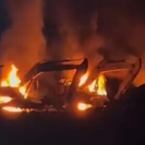 Madina Memanas, 3 Ekskavator Tambang Ilegal Dibakar Warga