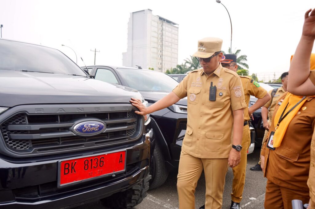 Rico Waas Temukan 385 Kendaraan Dinas Tak Bayar Pajak hingga Tak Berpelat