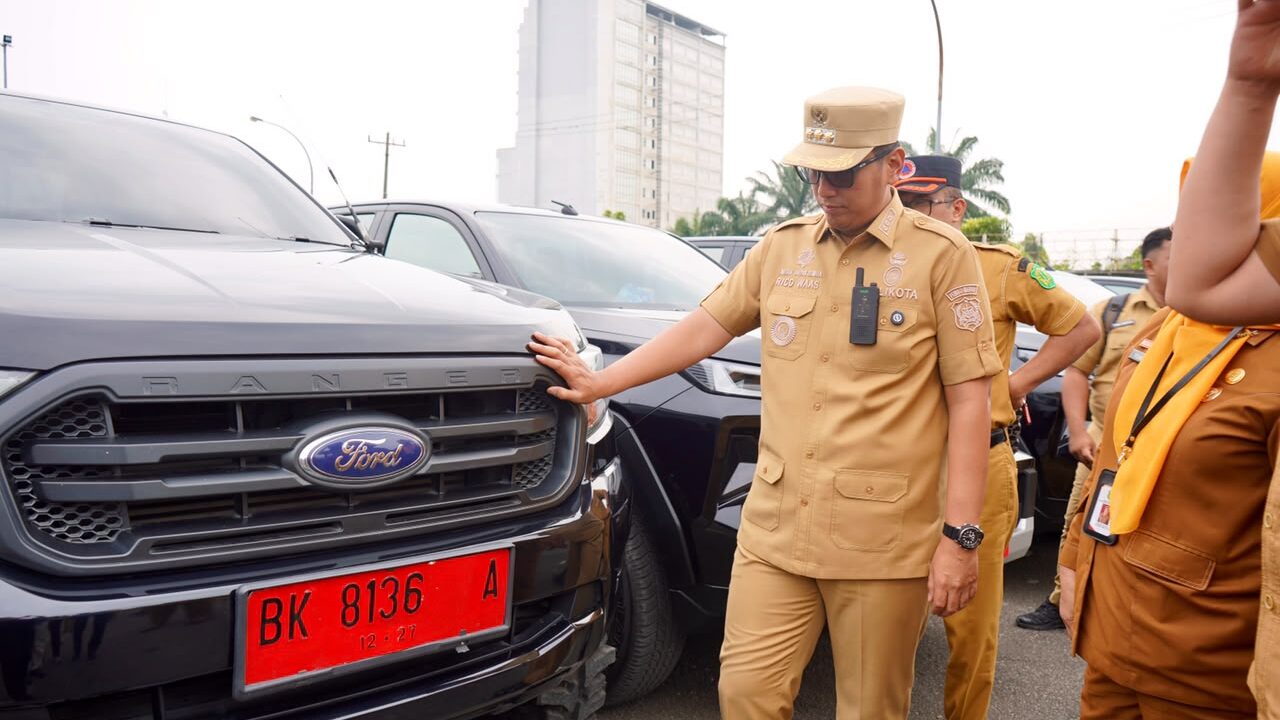 Rico Waas Temukan 385 Kendaraan Dinas Tak Bayar Pajak hingga Tak Berpelat