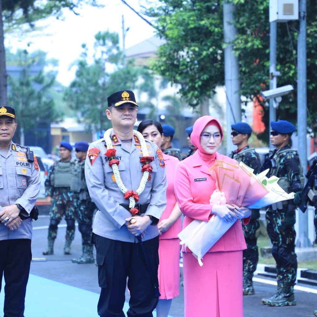 Disambut di Mapolda Sumut, Irjen Pol Sonny Irawan Langsung Pimpin Apel