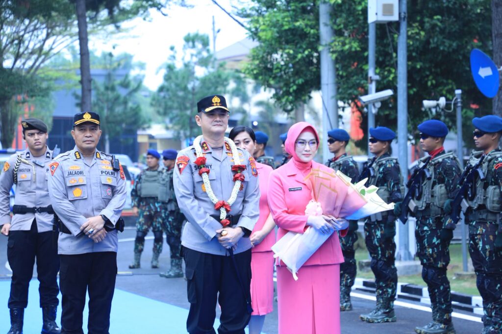 Disambut di Mapolda Sumut, Irjen Pol Sonny Irawan Langsung Pimpin Apel