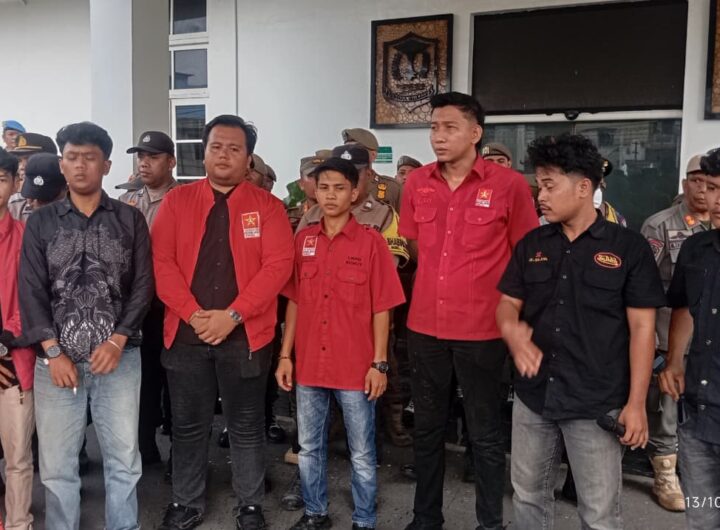 LMND Binjai Unjuk Rasa, Soroti Nasib PKL hingga Infrastruktur Jalan Berlubang