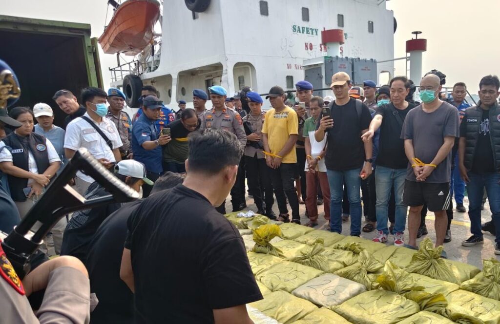 Pengungkapan Narkoba 2 Ton di Belawan, 8 Tersangka dan Kapal Global 168 Diamankan