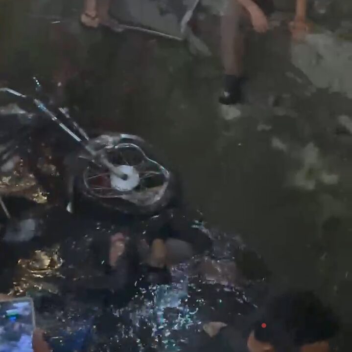 Mobil Mewah Tabrak Pedagang Mie depan RS Haji Medan, 1 Orang Tewas