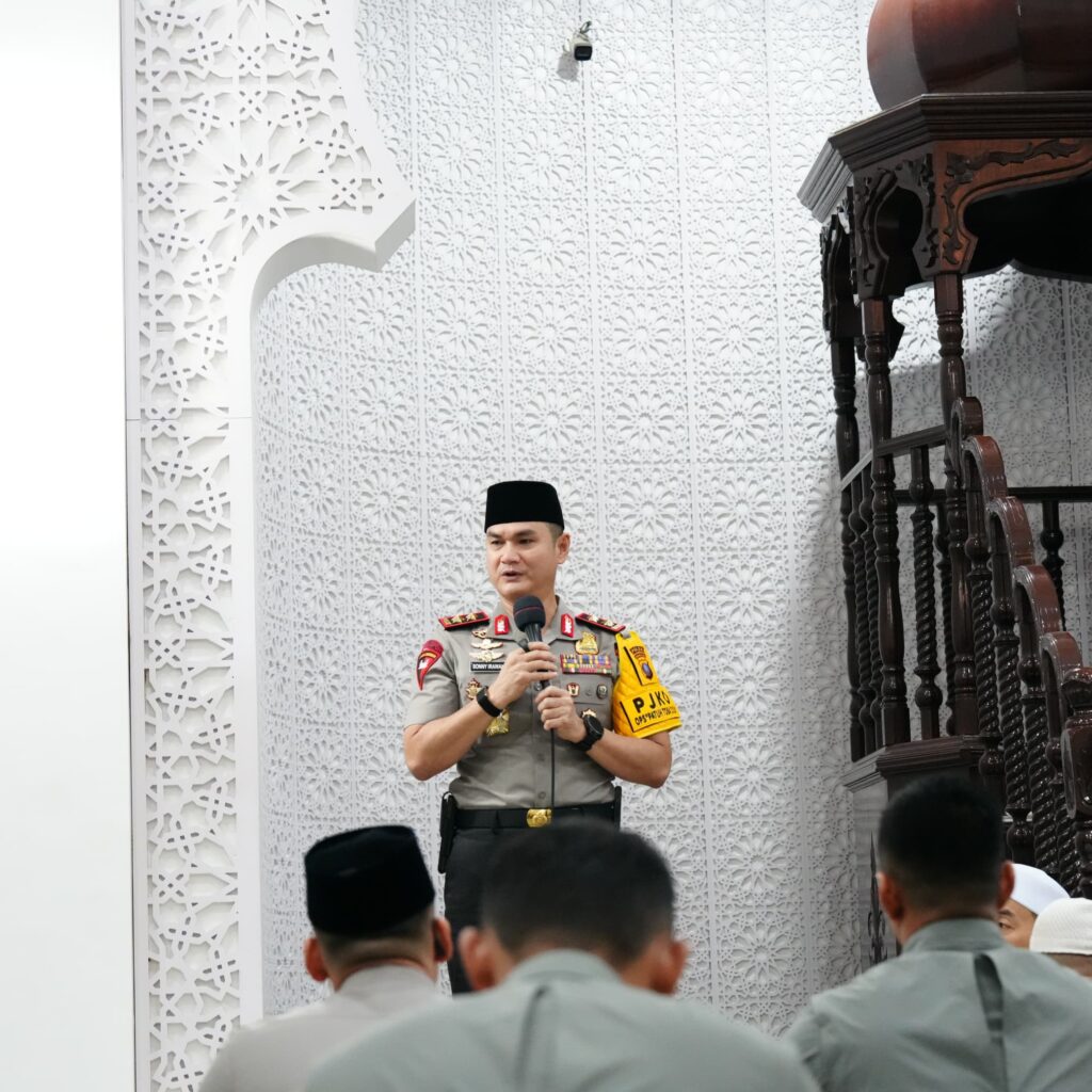 Kapolda Sumut Ajak Jamaah Masjid Muslimin Teladan Bersama Tolak Narkoba dan Jaga Kamtibmas