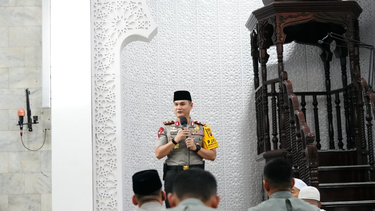Kapolda Sumut Ajak Jamaah Masjid Muslimin Teladan Bersama Tolak Narkoba dan Jaga Kamtibmas